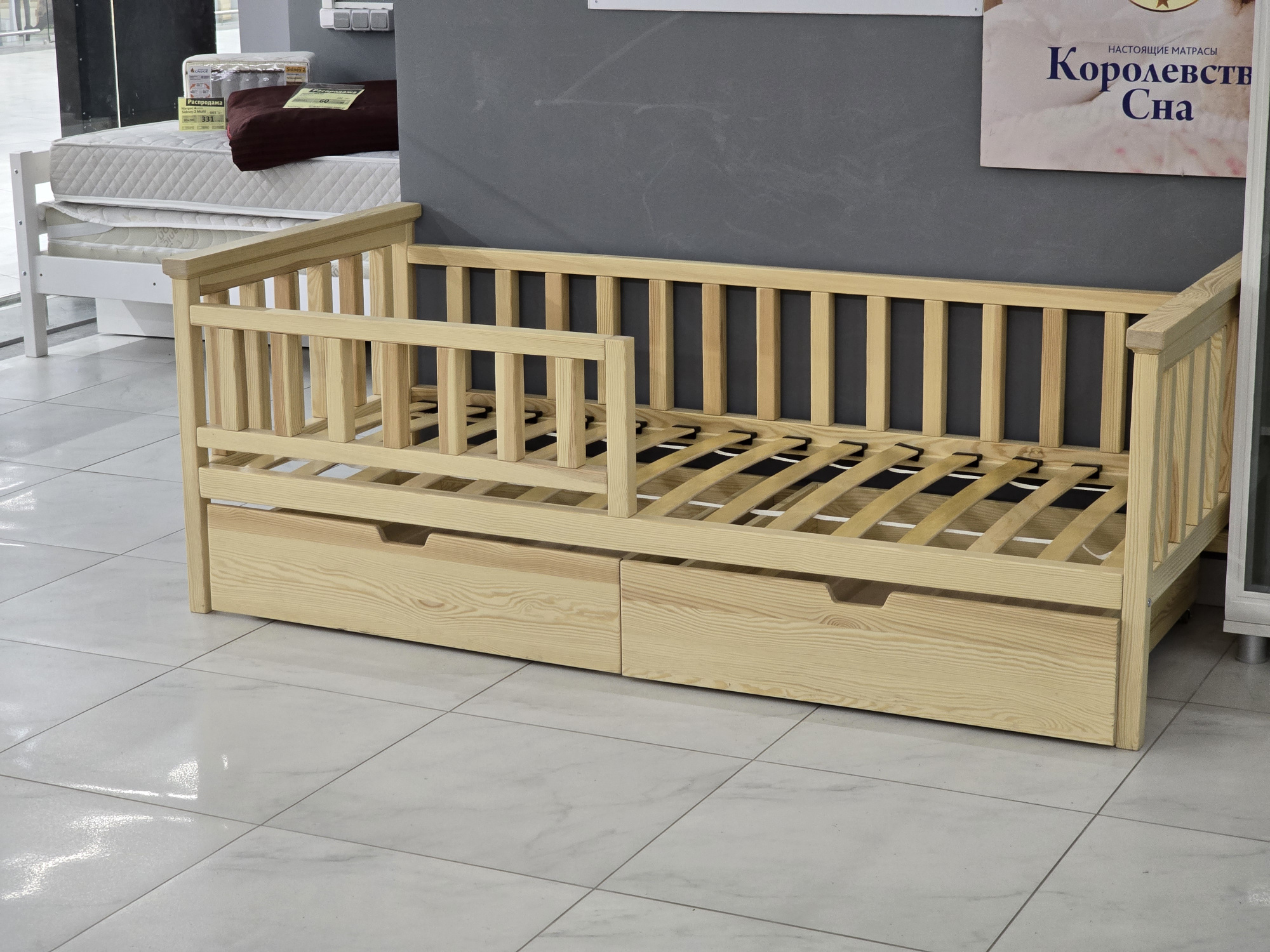 Кровать деревянная Лотос-5 с ящиками лак